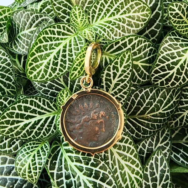 Ancient Greek Seleukid Kingdom 125-121 BC bronze coin Antiochos VIII 18kt gold pendant